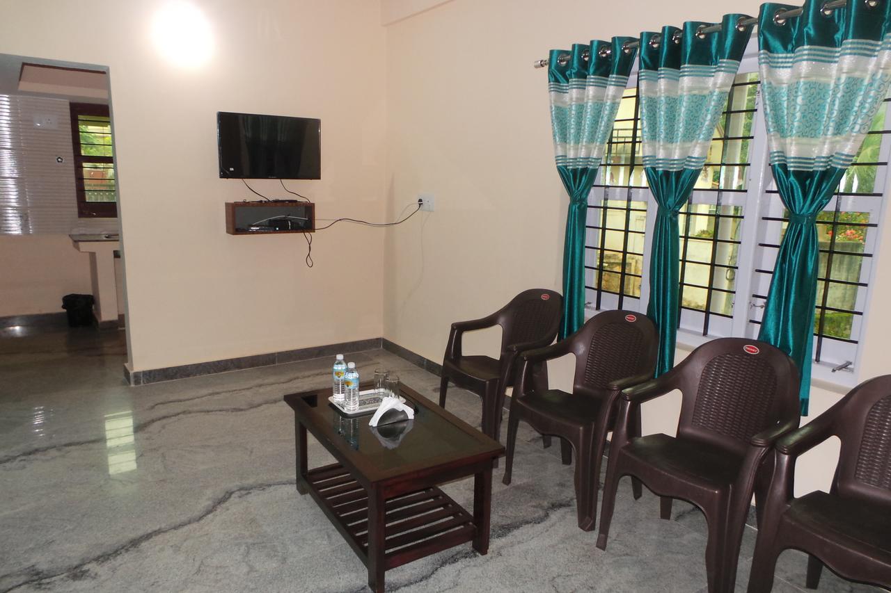 Iroomz Sri Vinayaka Comfort فيراجبيت المظهر الخارجي الصورة