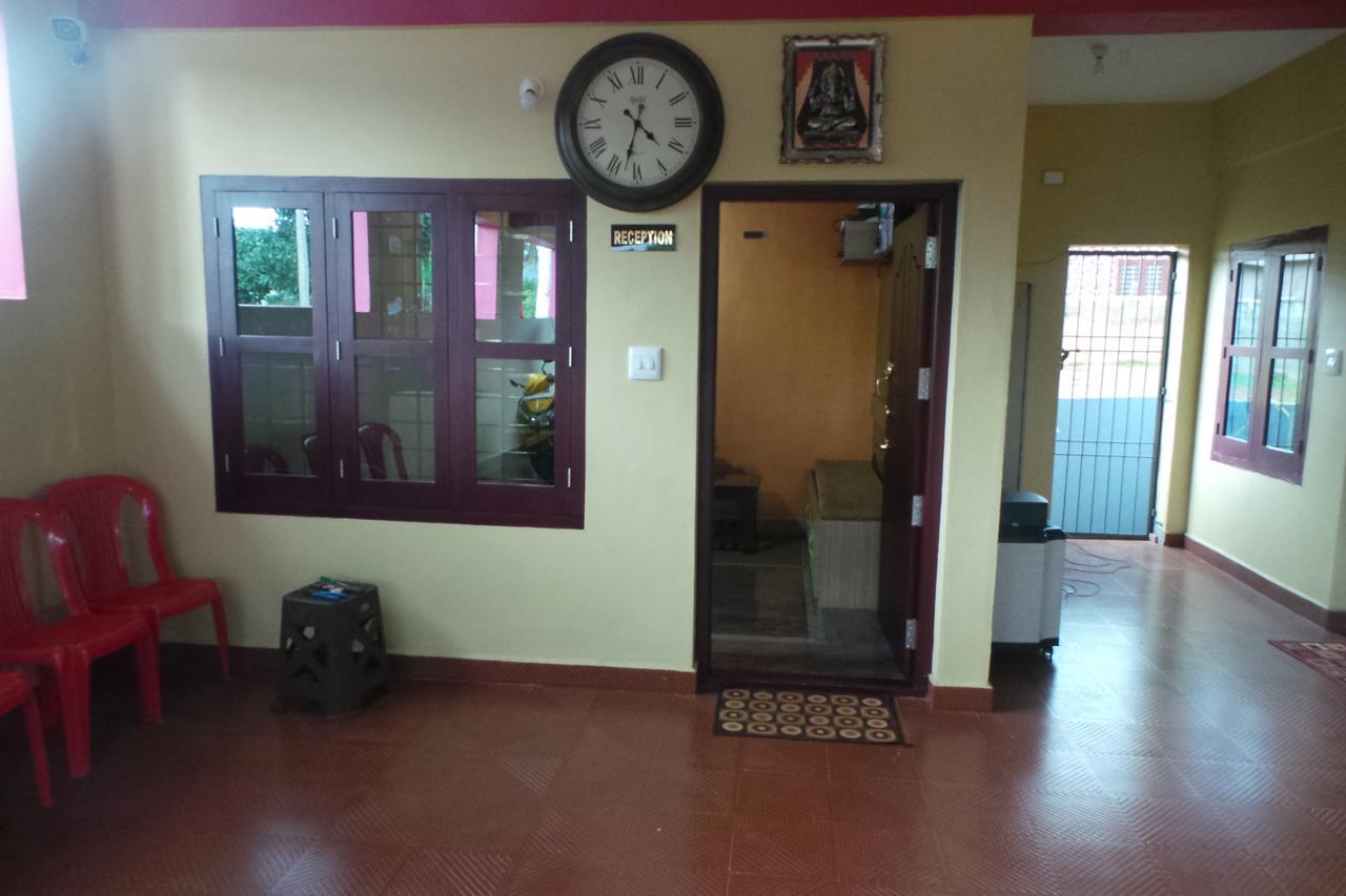 Iroomz Sri Vinayaka Comfort فيراجبيت المظهر الخارجي الصورة